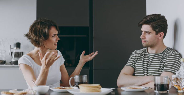 16 Signs You Married An Emotionally Unavailable Man