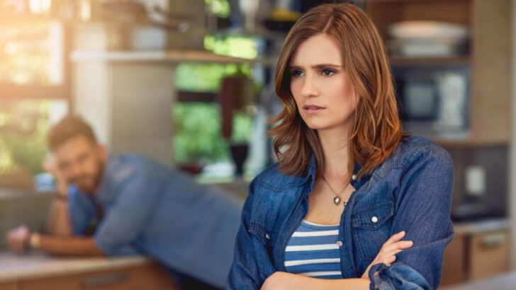 16 Signs You’re Carrying All The Emotional Weight In Your Relationship
