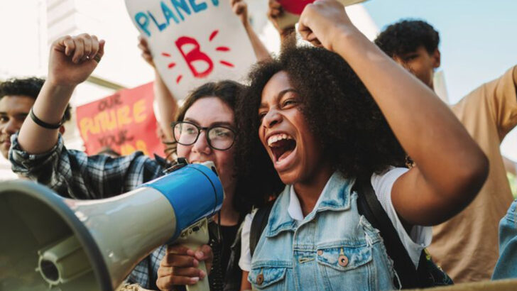 16 Things Gen Z Thinks Are New But Boomers Did First