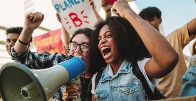 16 Things Gen Z Thinks Are New But Boomers Did First