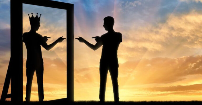 16 Triggers That Send Narcissists Into Destruction Mode
