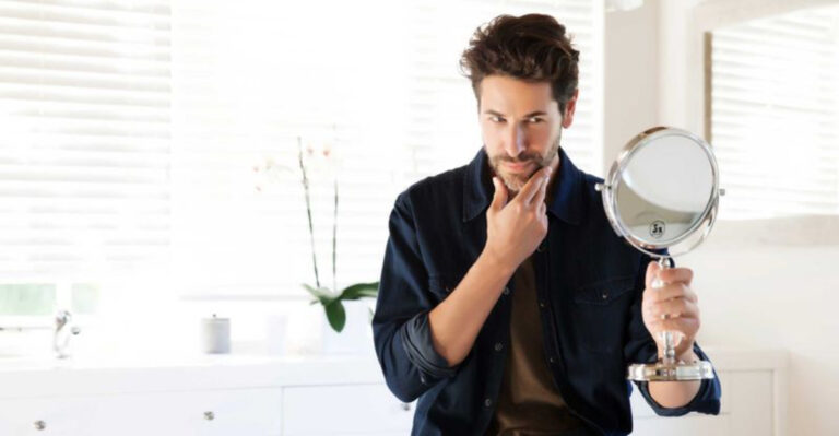 17 Signs Your Partner’s A Narcissist