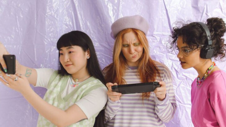 17 Things That Make Gen Z Feel Proud But Seriously Embarrass Their Parents