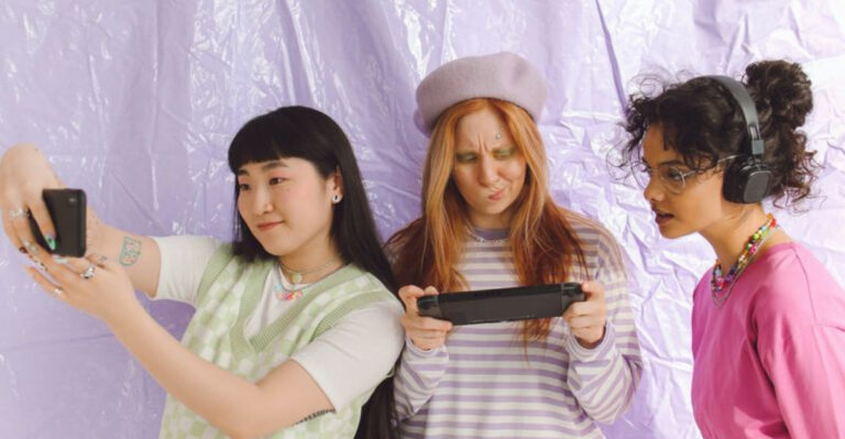 17 Things That Make Gen Z Feel Proud But Seriously Embarrass Their Parents