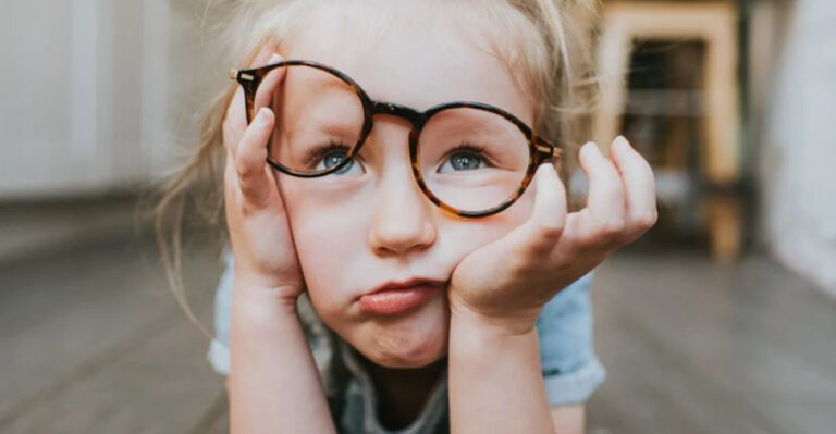 17 Tips On How To Avoid Giving Your Kid A Smartphone