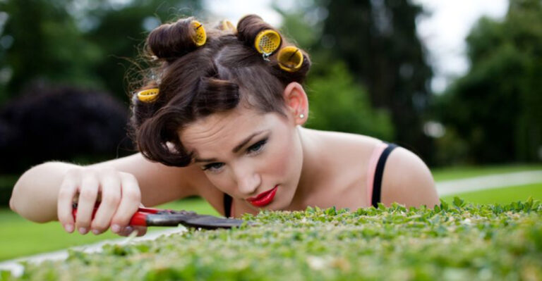 18 Habits That Make Women Look Less Feminine