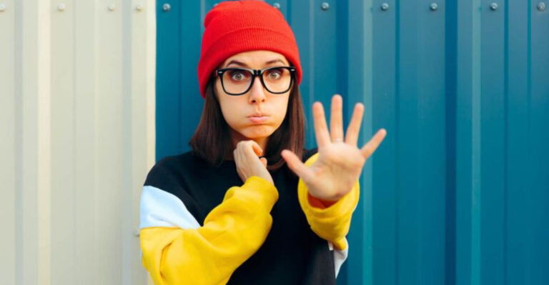 18 Ways To Set Boundaries With The Narcissist In Your Life