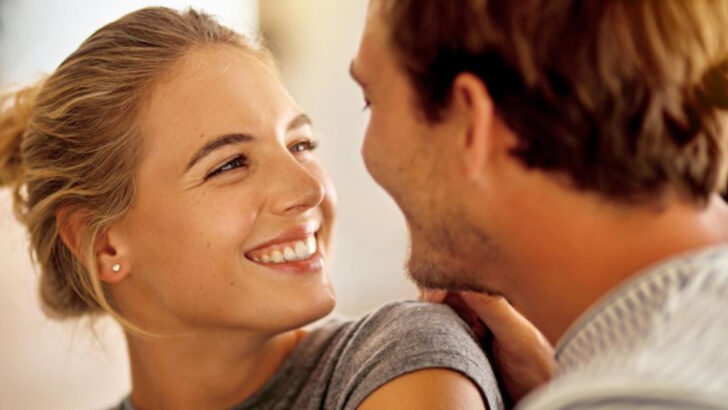 19 Behaviors Of A Wife Who Truly Loves Her Husband That Strengthen Their Bond Every Day