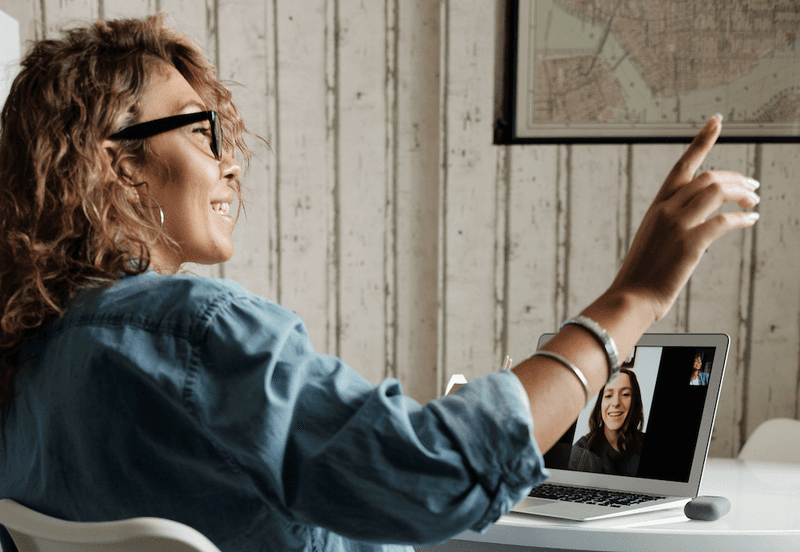 Build Online Friendships Around Shared Hobbies