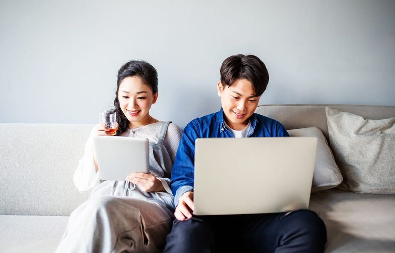 Learn a language or hobby together online