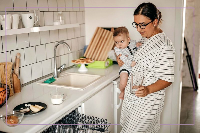 Uneven division of parenting responsibilities