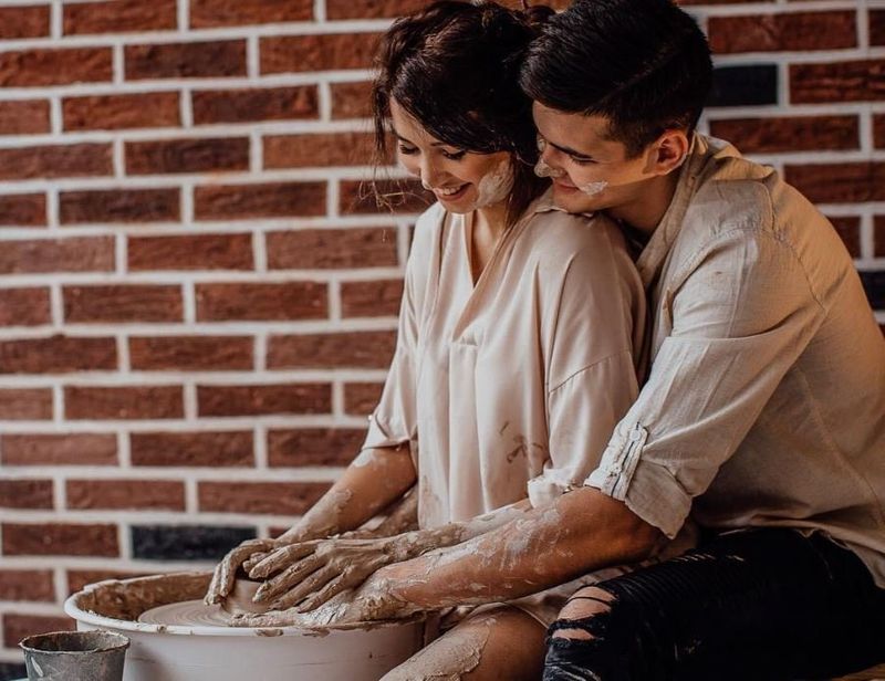 Take a painting or pottery workshop