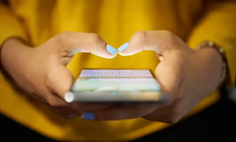 Online Drama and Gossip
