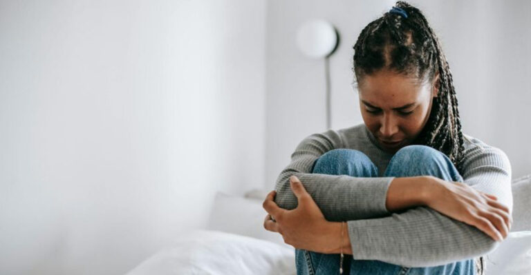 The 20 Most Common Behaviors Of Women Who Are Lonely In Life
