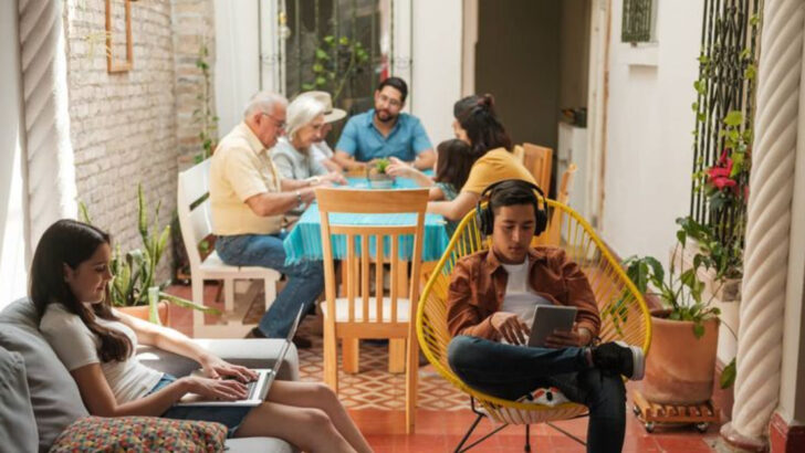 The Secret To Harmonious Family Ties: 19 Reasons Why Parents Should Step Back From Adult Children