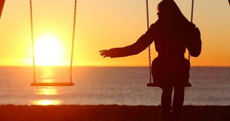 While You’re Still Crying Over Him, His Apparent Charm and New Relationship Don’t Reveal What You Think